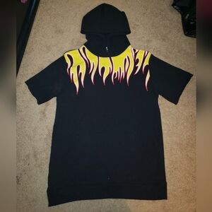 Hot Topic Hoodie Tshirt